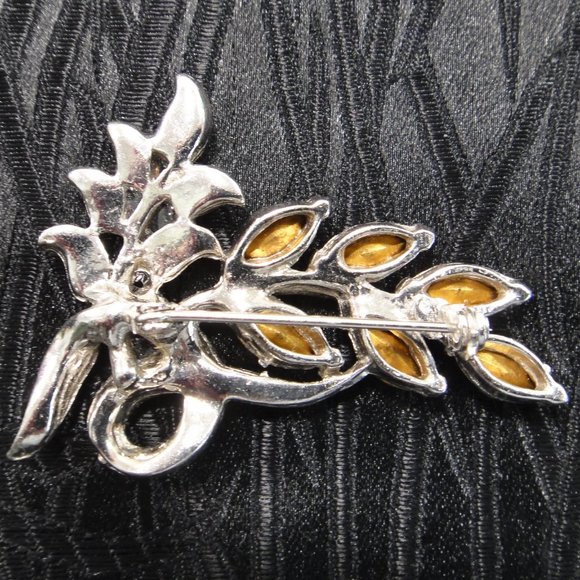 Vintage Jeweled Brooch - Picture 6 of 6